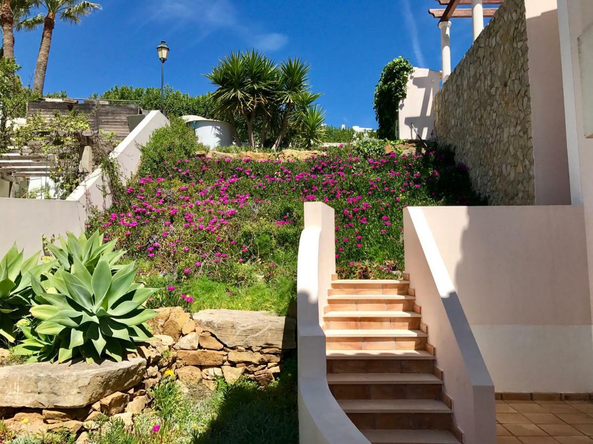 Lovely Burgau Just 3 Mins Walk From