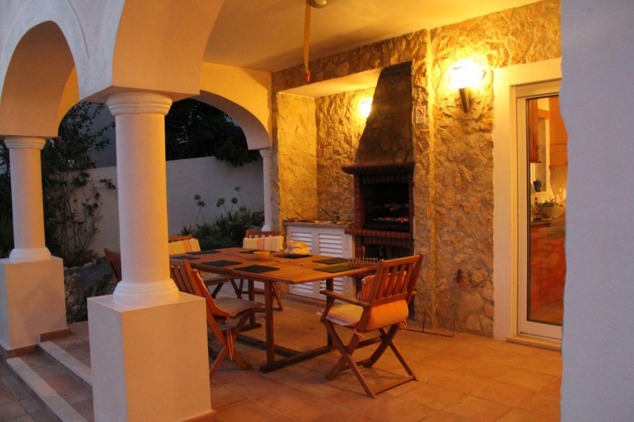 Lovely Burgau Just 3 Mins Walk From Villa Budens
