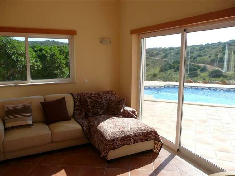 Lovely Burgau Just 3 Mins Walk From Villa